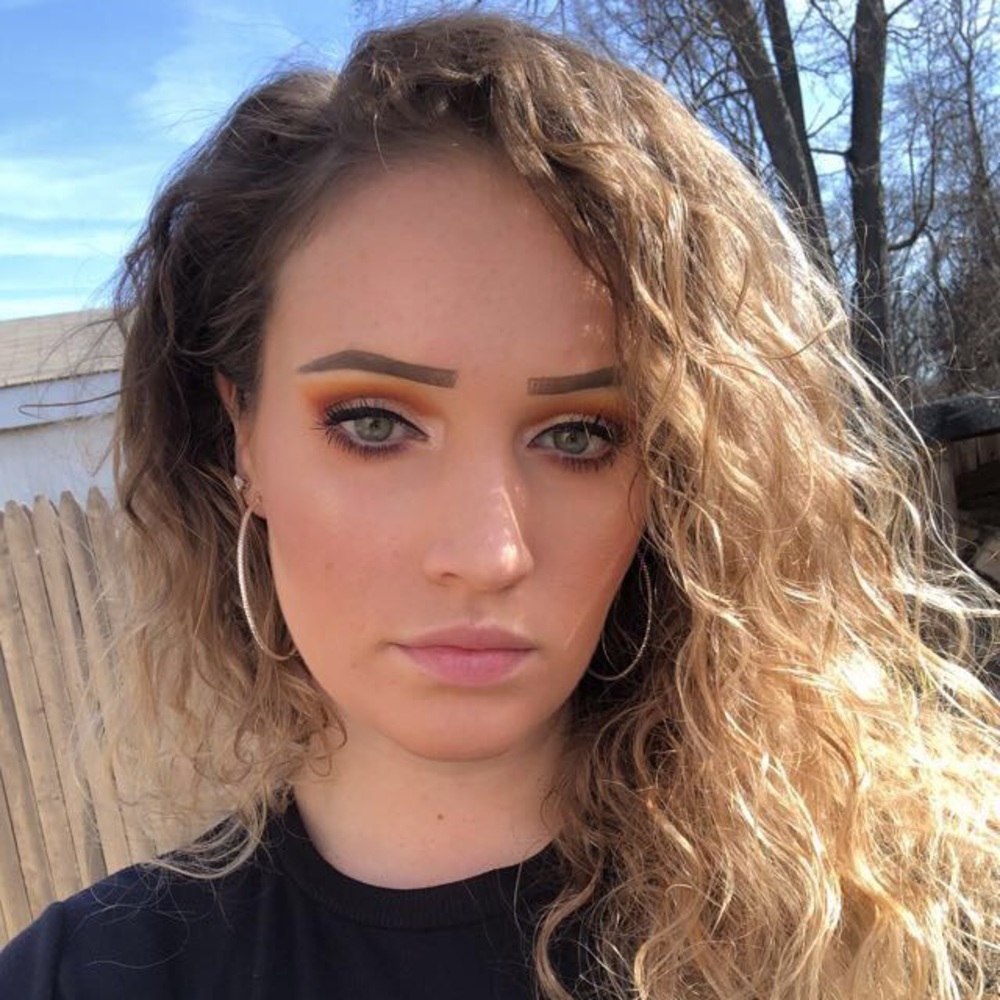 Meet your Posher, Cailee